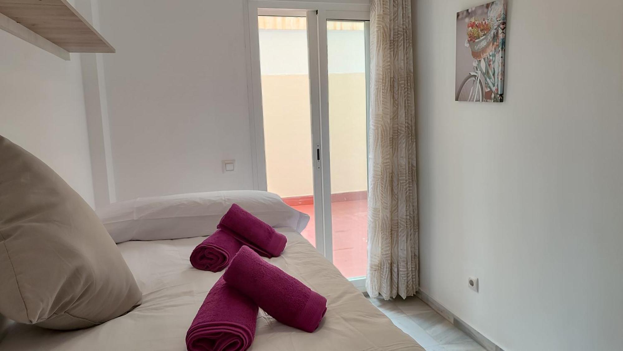 Apartamentos Seneca Junto Al Centro Málaga Exterior foto
